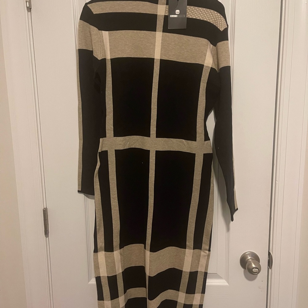 Elegant Black and Tan Checkered Sweater Dress